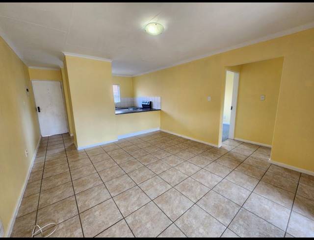 2 BEDROOM TOWNHOUSE FOR SALE IN ALLEN'S NEK